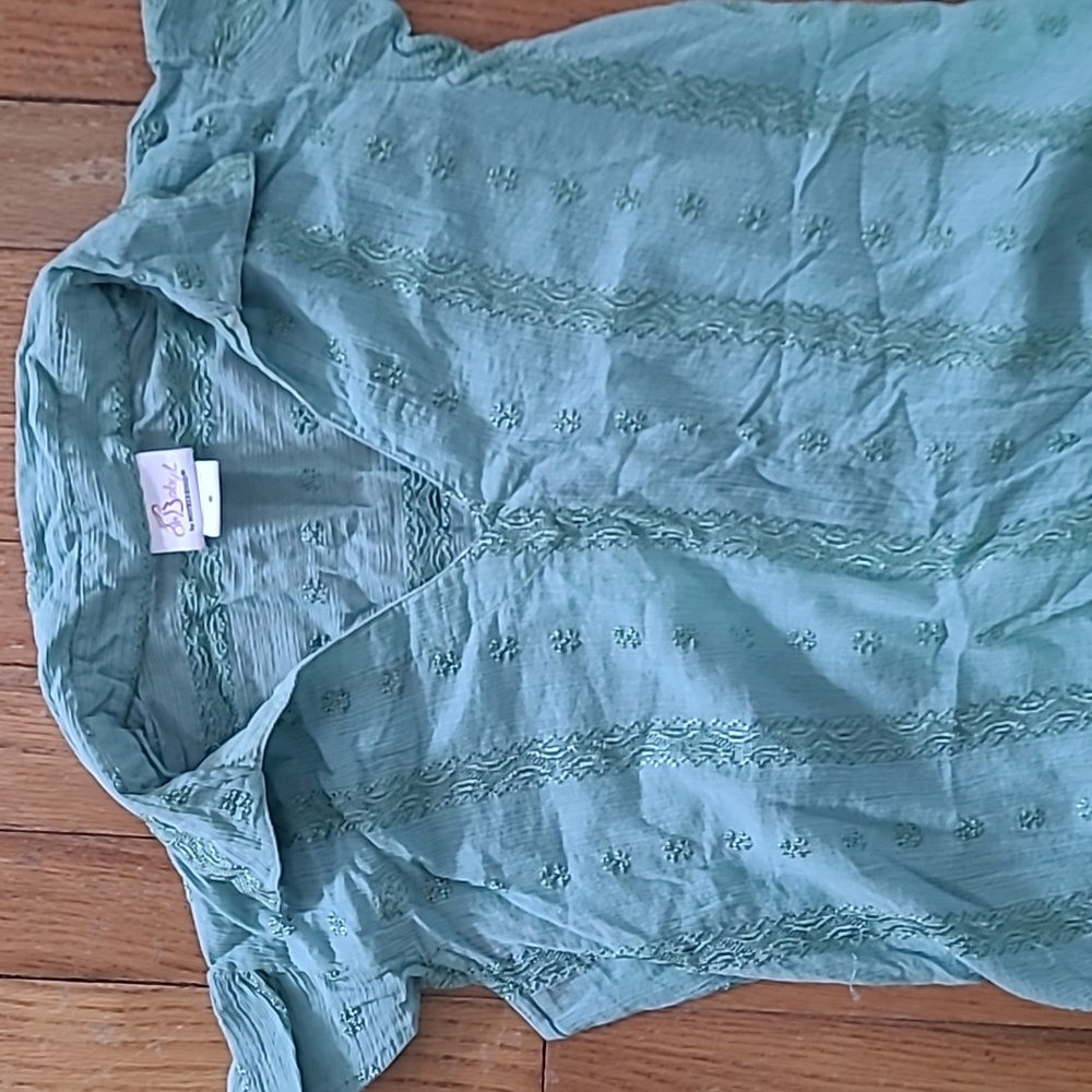 Maternity Top - Size Small - Picture 3 of 5